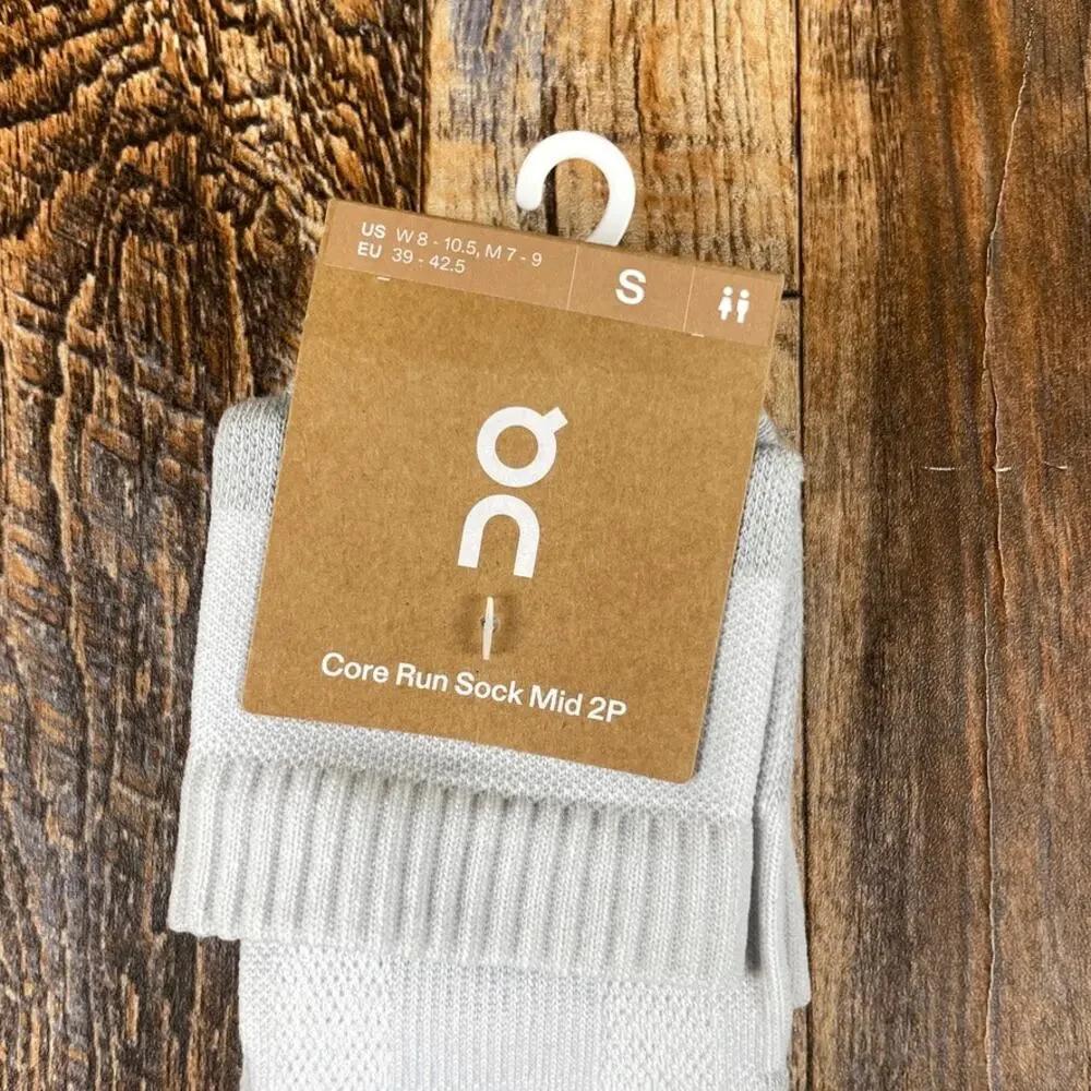 On Running Men's Small (M 7-9, W 8-10.5) White Gray Core Run Sock Mid 2-Pack